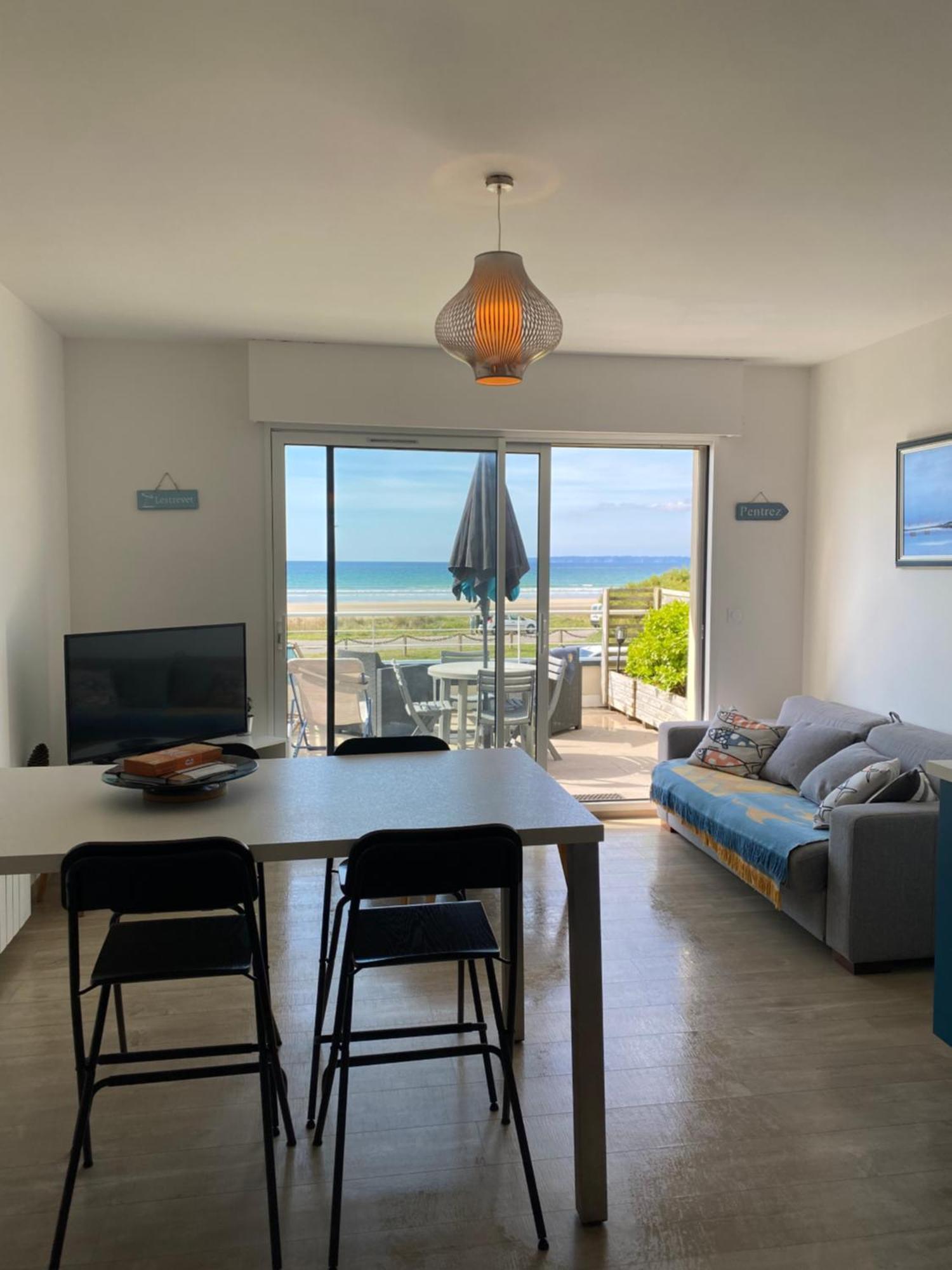 Lestrevet, Les Pieds Dans L Eau Apartment Plomodiern Exterior photo